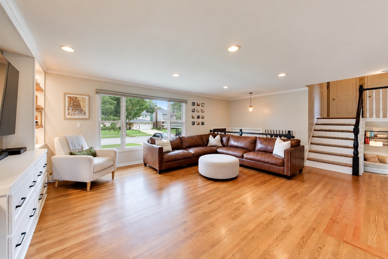 307 North Marcella Road Mount Prospect, IL 60056 - Photo 5 of 19 Gallery Image 5