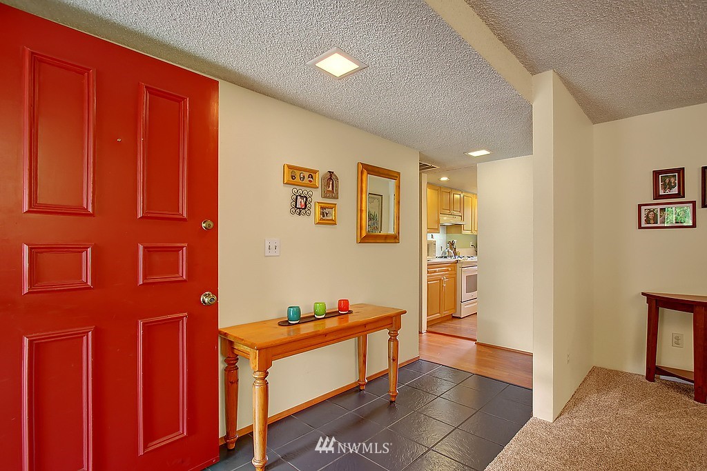 15219 110th Place Northeast Bothell, WA 98011 - Photo 2 of 18 Gallery Image 2