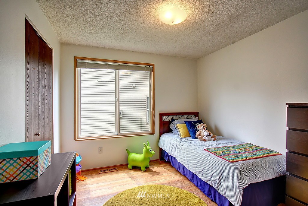 15219 110th Place Northeast Bothell, WA 98011 - Photo 13 of 18 Gallery Image 13