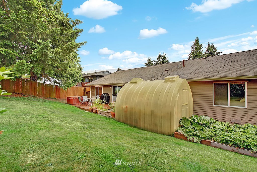 15219 110th Place Northeast Bothell, WA 98011 - Photo 17 of 18 Gallery Image 17