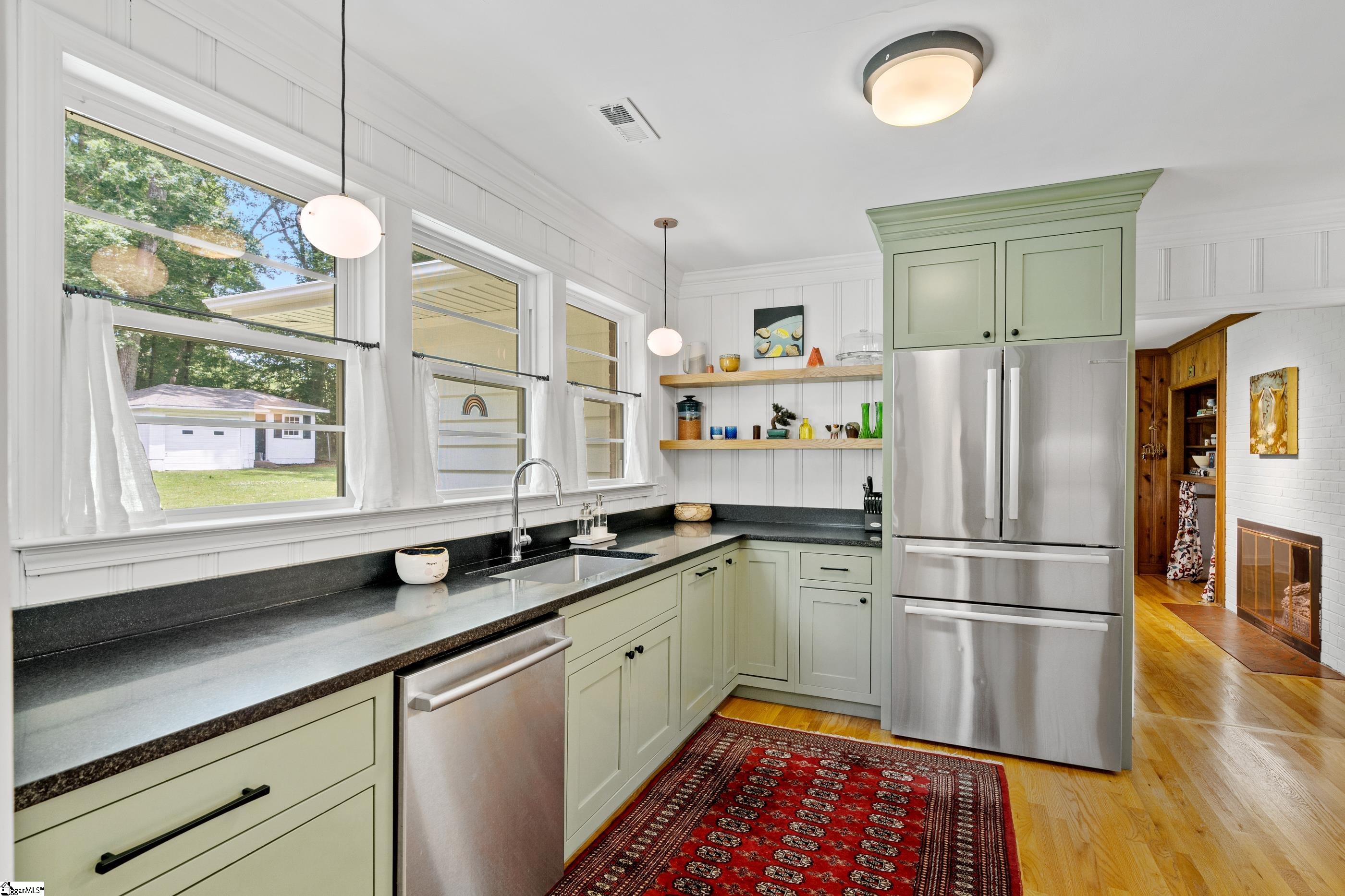 5 Alpine Way Greenville, SC 29609 - Photo 13 of 36 Gallery Image 13