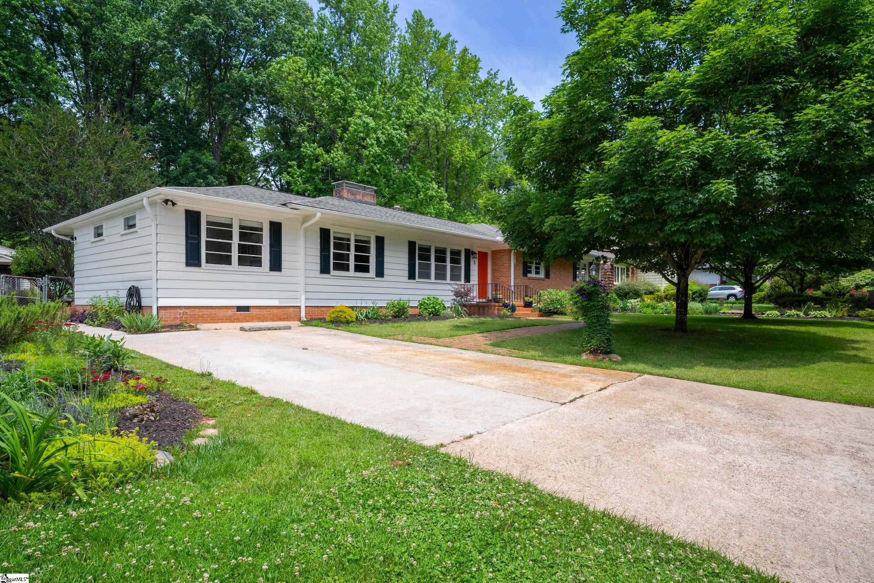 5 Alpine Way Greenville, SC 29609 - Photo 2 of 36 Gallery Image 2