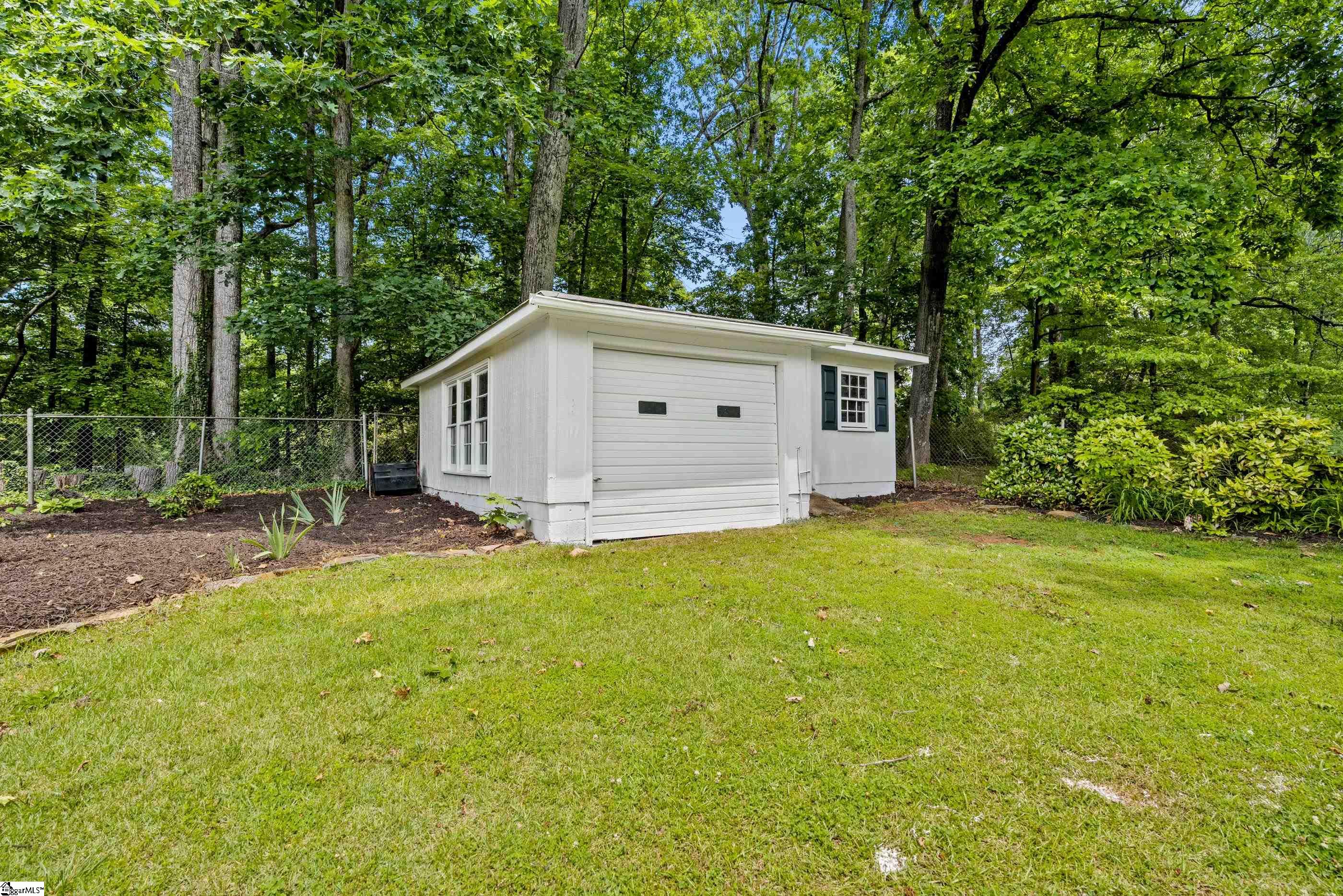 5 Alpine Way Greenville, SC 29609 - Photo 32 of 36 Gallery Image 32