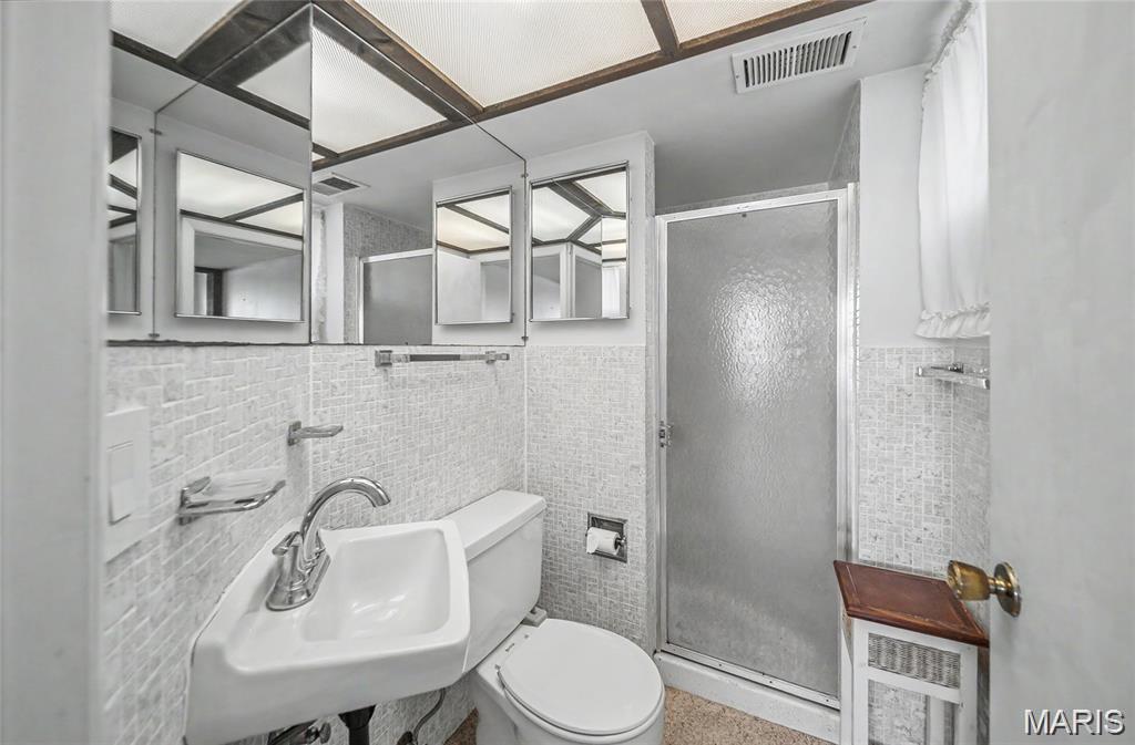 1350 Shawnee Road Cuba, MO 65453 - Photo 14 of 18 Gallery Image 14