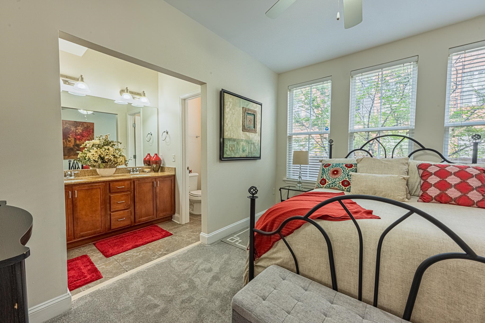 75 Shoemaker Court, Unit 105 Memphis, TN 38103 - Photo 11 of 25 a bedroom with a bed and window