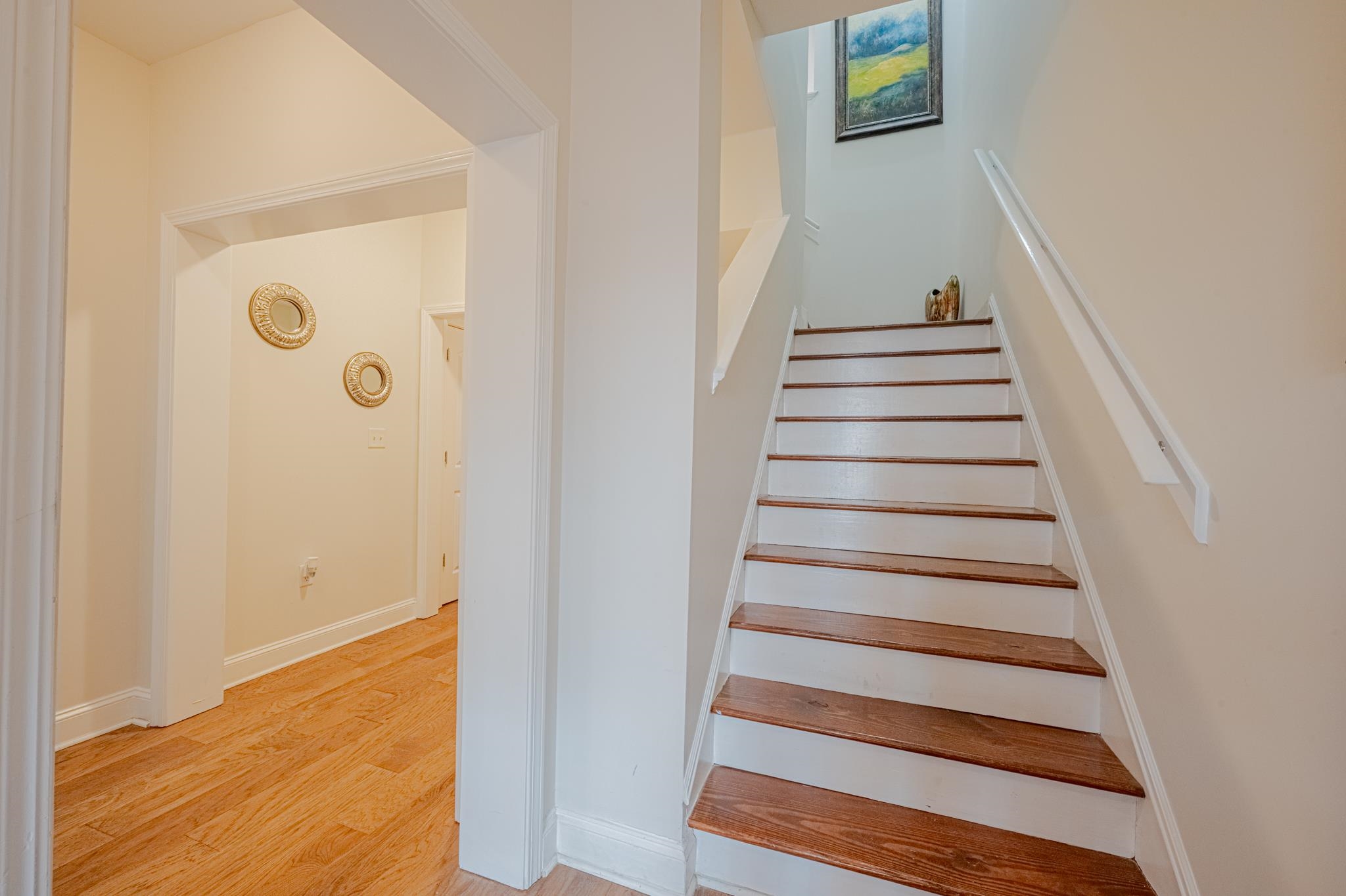 75 Shoemaker Court, Unit 105 Memphis, TN 38103 - Photo 3 of 25 a view of entryway