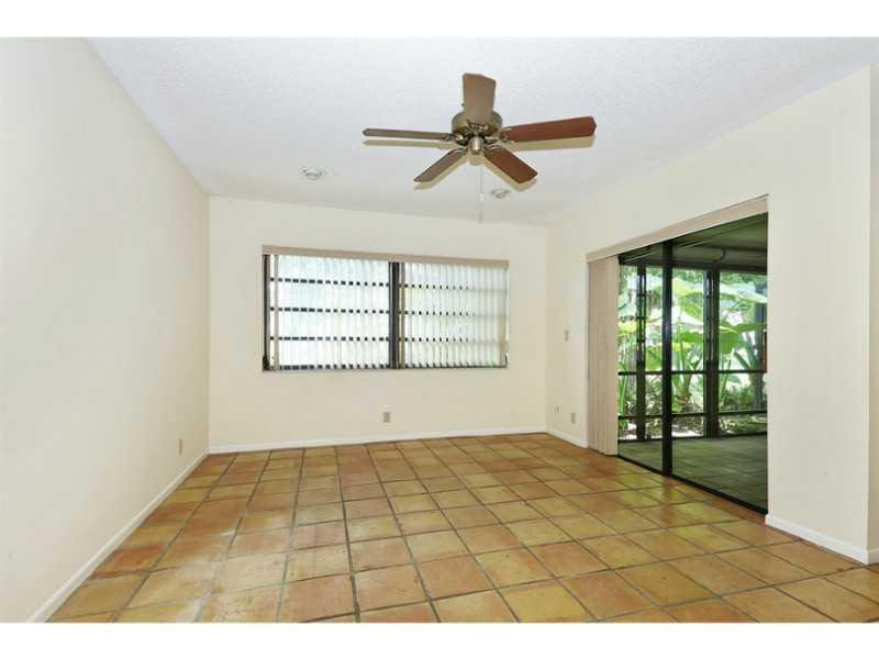 10674 180th Place South Boca Raton, FL 33498 - Photo 3 of 10 Kitchen