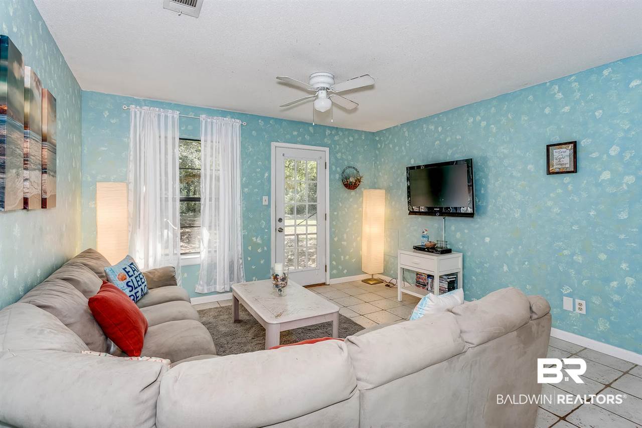 2408 Ridge Road East Gulf Shores, AL 36542 - Photo 8 of 30 Living Room