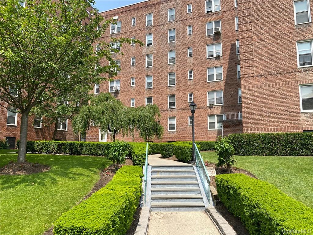 5645 Netherland Avenue, Unit 6D Bronx, NY 10471 - Photo 9 of 12