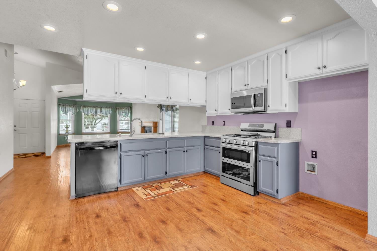663 Carr Way Galt, CA 95632 - Photo 9 of 28