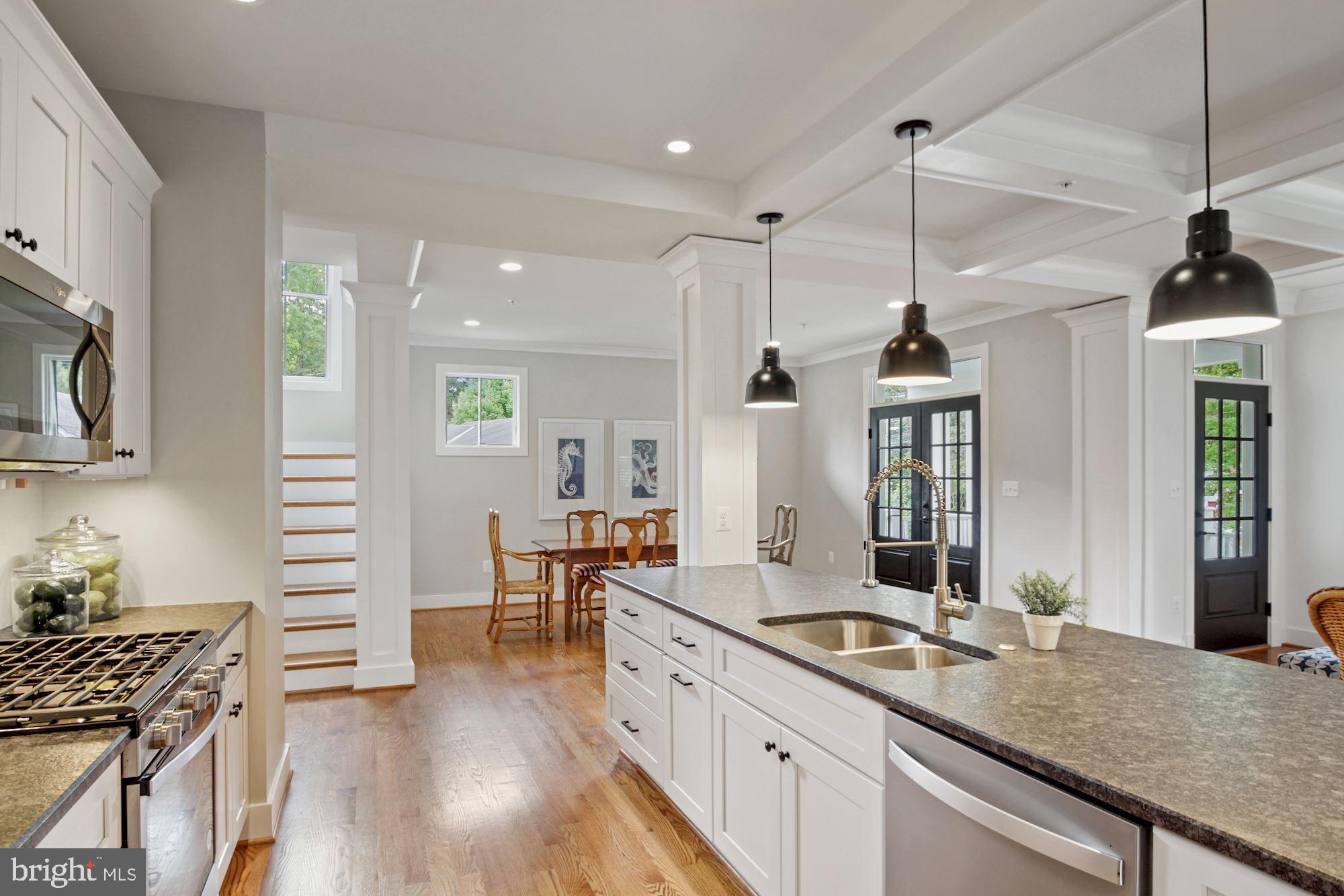 9905 Capitol View Avenue Silver Spring, MD 20910 - Photo 12 of 39 Gallery Image 12