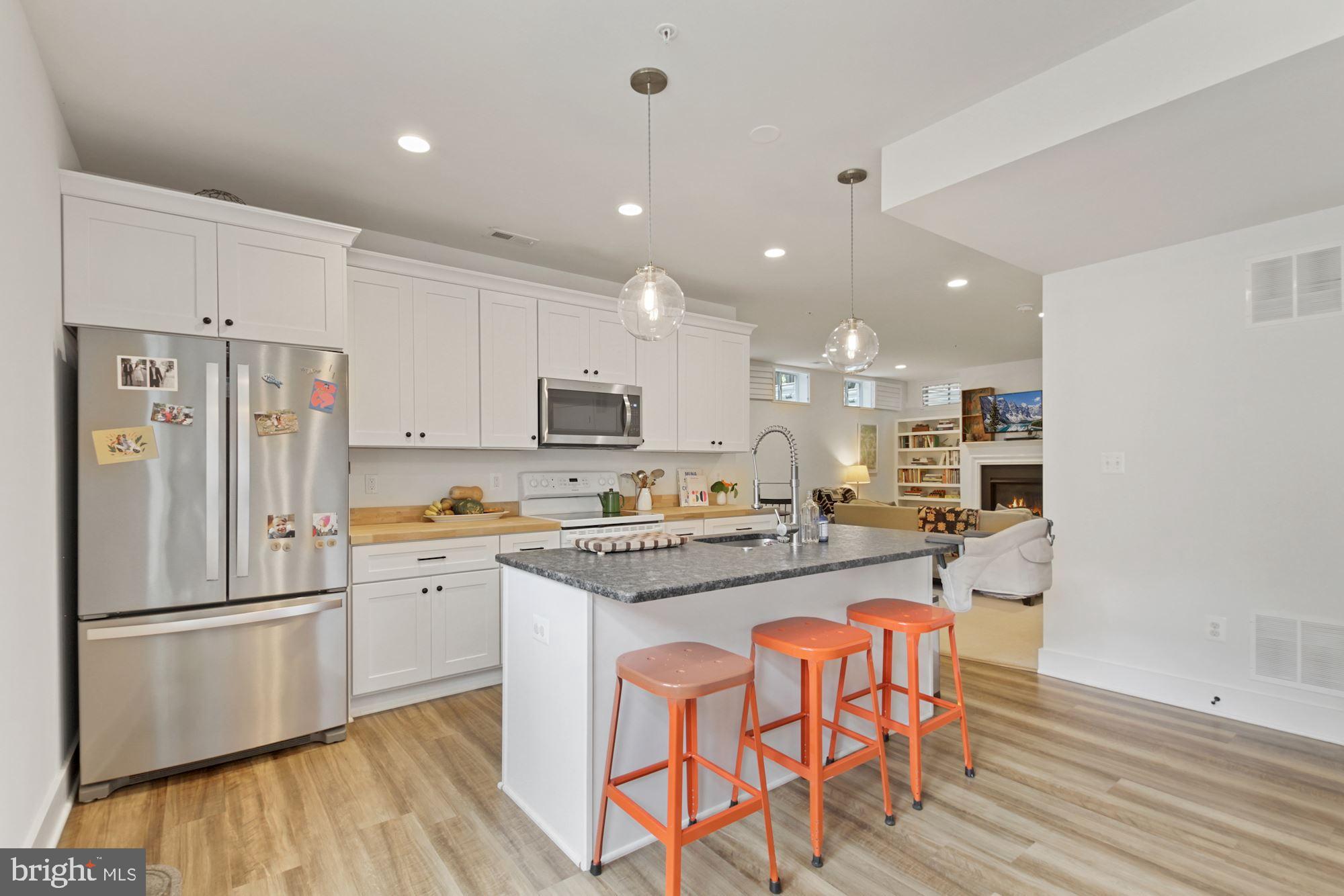 9905 Capitol View Avenue Silver Spring, MD 20910 - Photo 31 of 39 Apt Kit