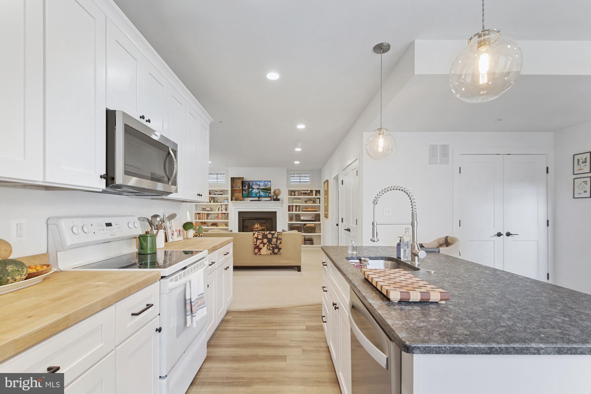 9905 Capitol View Avenue Silver Spring, MD 20910 - Photo 32 of 39 Gallery Image 32