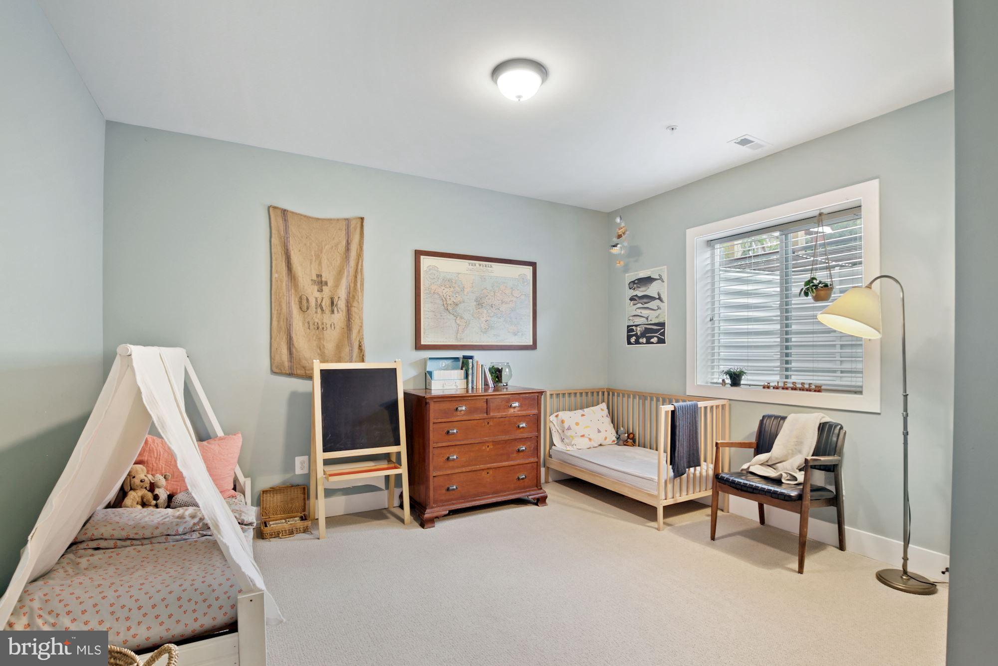9905 Capitol View Avenue Silver Spring, MD 20910 - Photo 36 of 39 Gallery Image 36