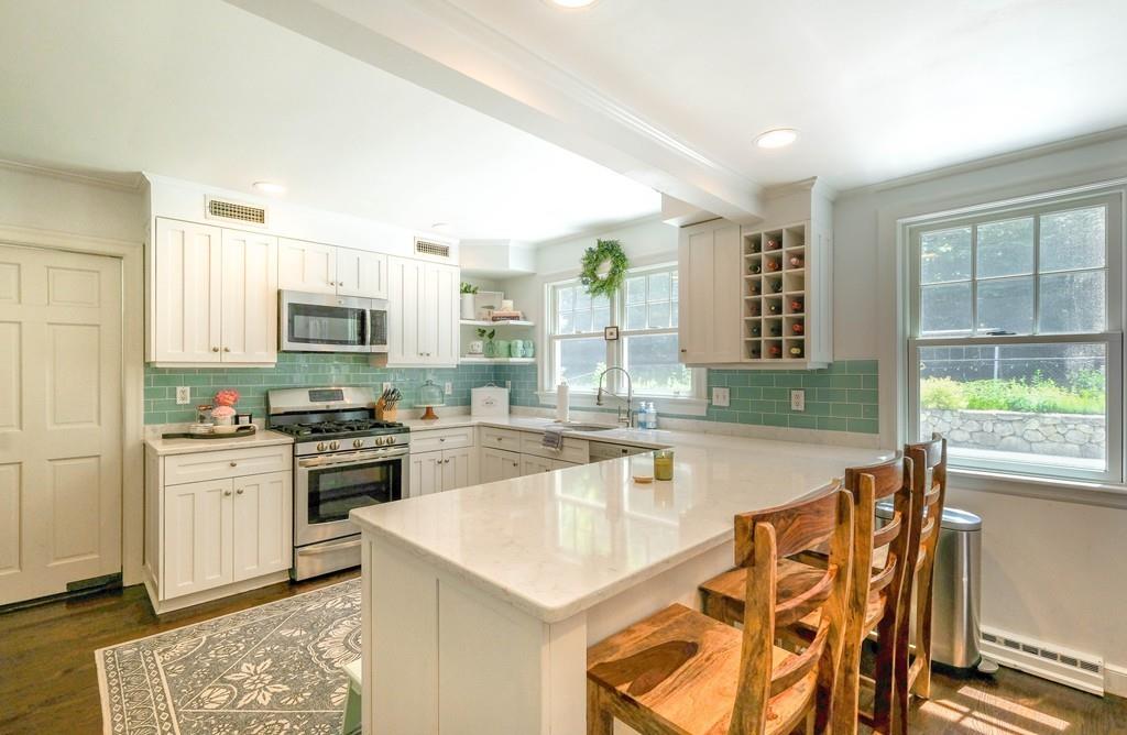 10 Reservoir Road Wayland, MA 01778 - Photo 4 of 24 Gallery Image 4