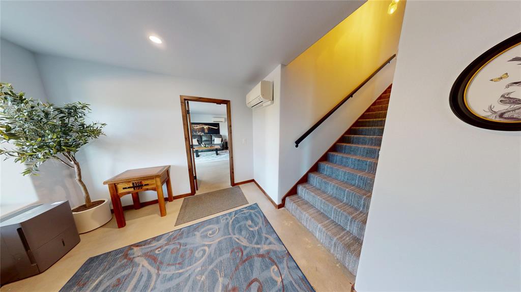 419 Rochelle Tx 76872 Brady, TX 76825 - Photo 9 of 34 a living room with furniture and a potted plant