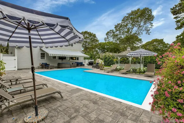 $1,799,000 | 17 Lovell Road, Hampton Bays, NY 11946