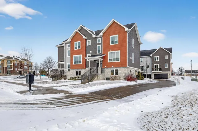 $534,900 | 9395 Old Sauk Road, Middleton, WI 53562