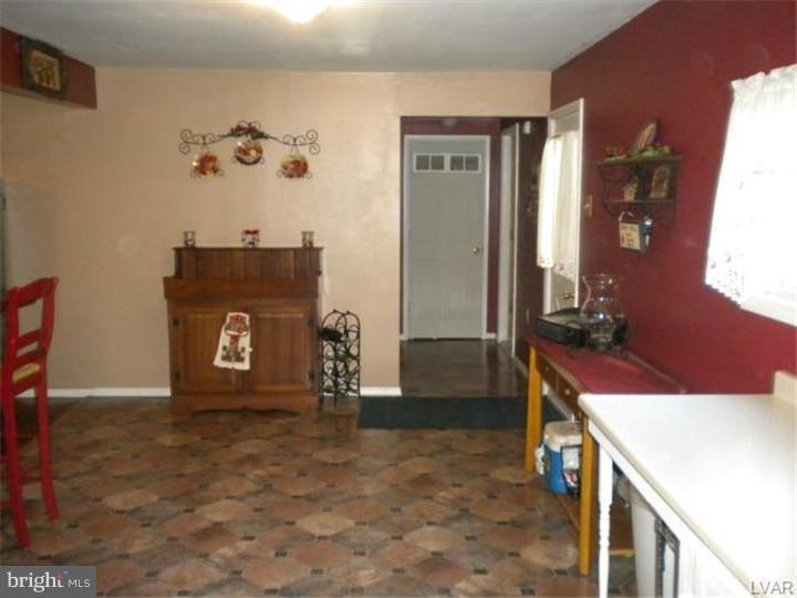 8669 South Loop Road Slatington, PA 18080 - Photo 11 of 19 Gallery Image 11
