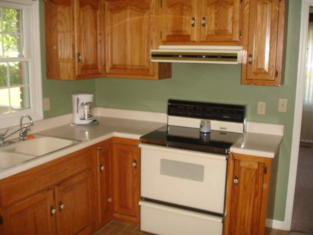 218 West Northgate Road Peoria, IL 61614 - Photo 6 of 15 Gallery Image 6