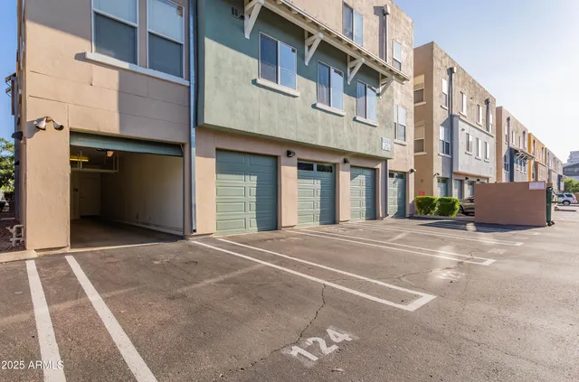 $495,000 | 706 East Washington Street, Unit 124, Phoenix, AZ 85034