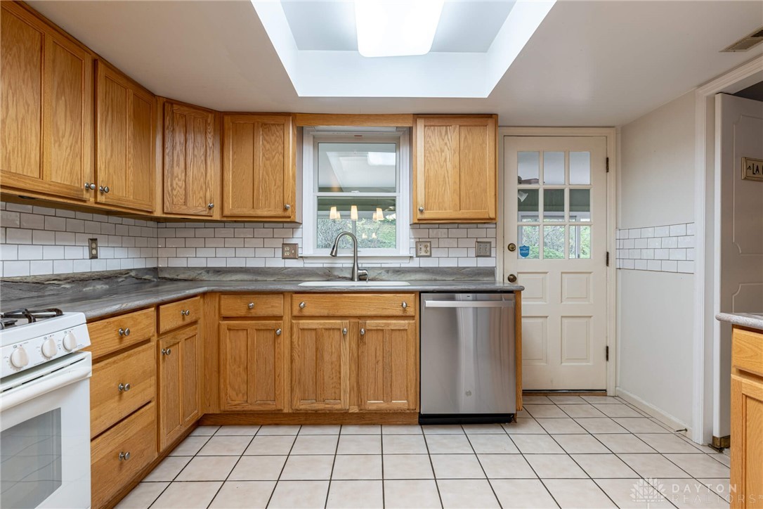 100 East Rahn Road Kettering, OH 45429 - Photo 9 of 50