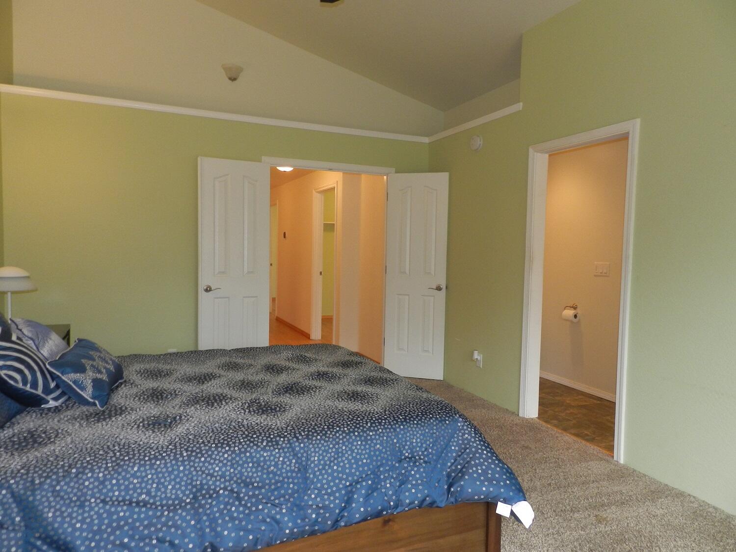 648 Benjamin Way Phoenix, OR 97535 - Photo 16 of 29 DSCN0322