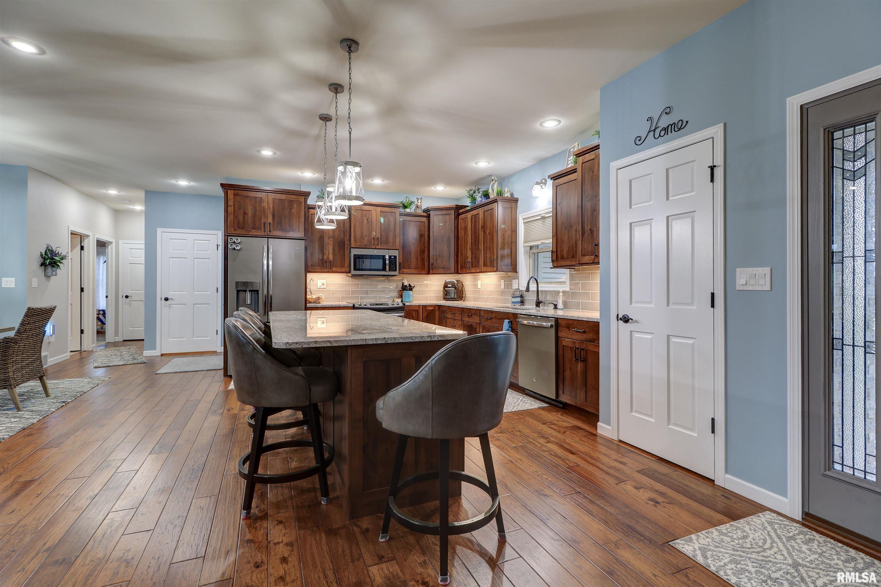 16734 Hunters Ridge Road Fulton, IL 61252 - Photo 5 of 35