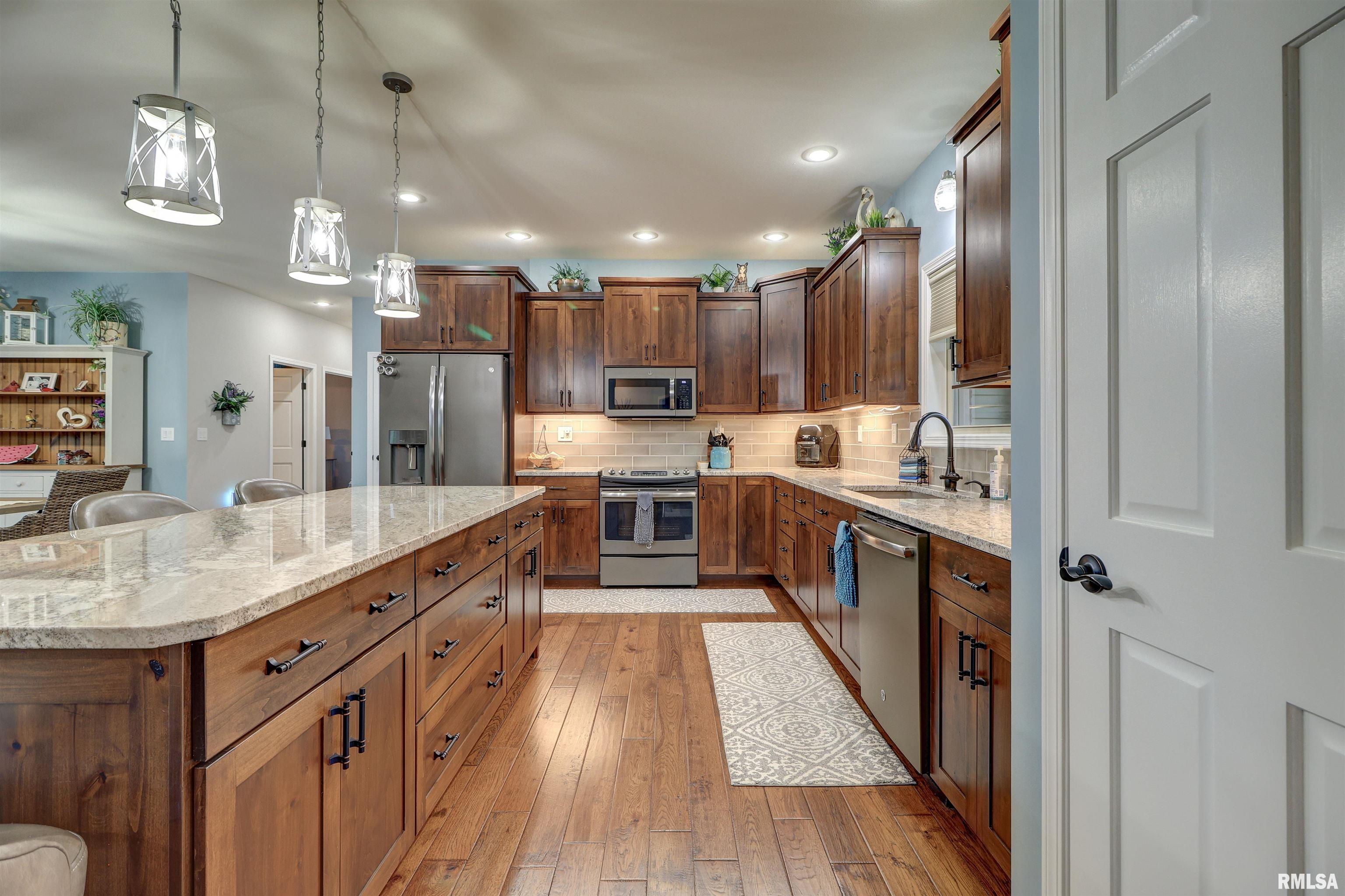 16734 Hunters Ridge Road Fulton, IL 61252 - Photo 7 of 35
