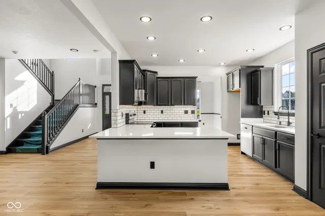 $459,900 | 3258 Starlite Court, Columbus, IN 47203