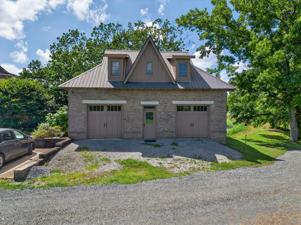 $989,900 | 123 Jones Road, Taft, TN 38488