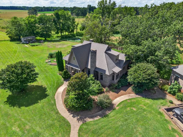 $989,900 | 123 Jones Road, Taft, TN 38488