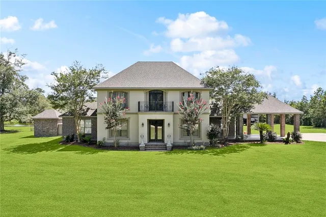 $625,000 | 29090 Highway 444, Springfield, LA 70462