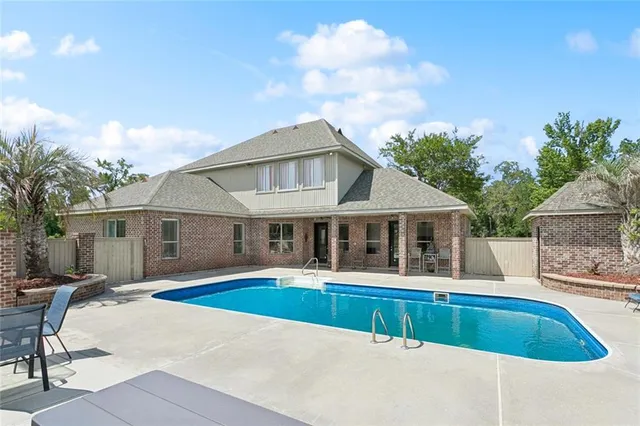 $625,000 | 29090 Highway 444, Springfield, LA 70462