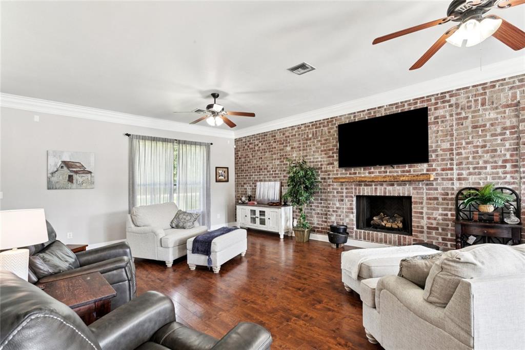 29090 Highway 444 Springfield, LA 70462 - Photo 7 of 36