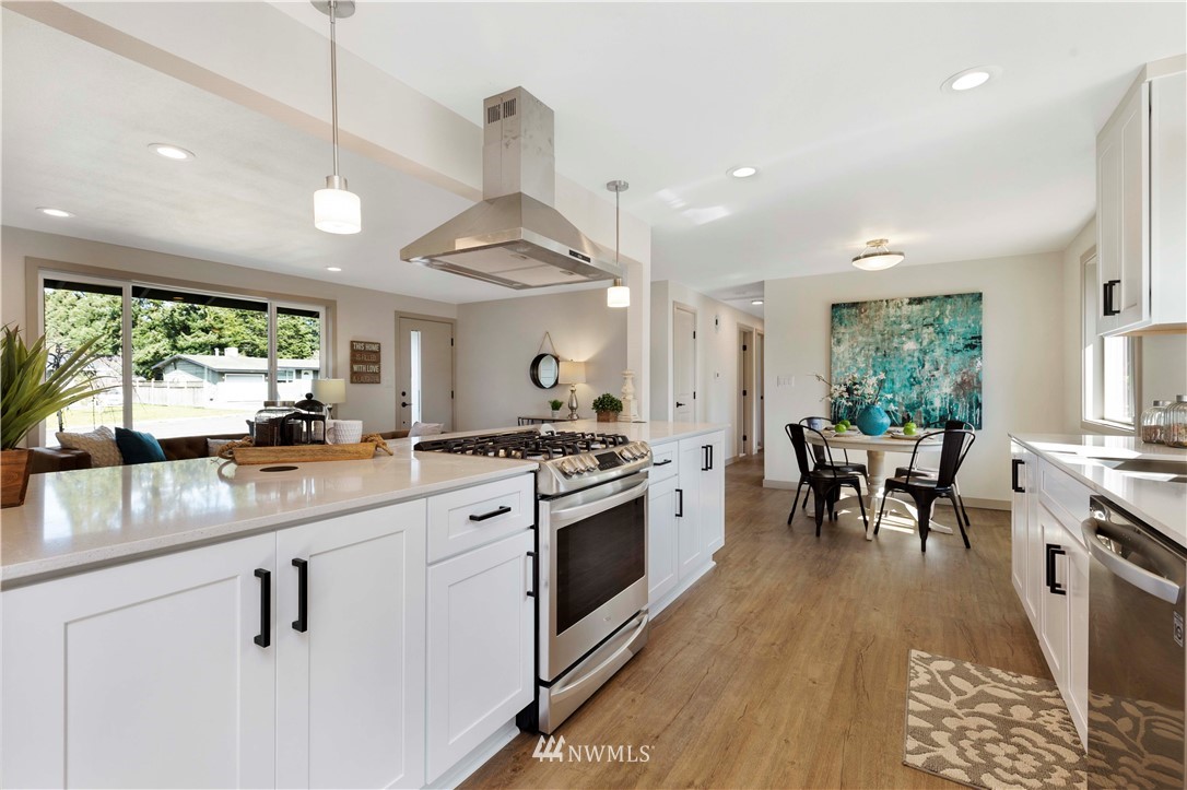 9002 217th Street Southwest Edmonds, WA 98026 - Photo 13 of 26 Gallery Image 13