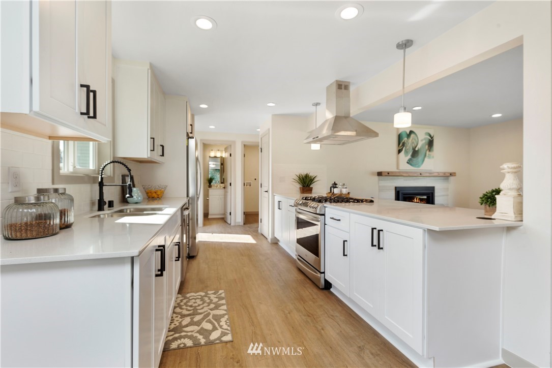 9002 217th Street Southwest Edmonds, WA 98026 - Photo 15 of 26 Gallery Image 15