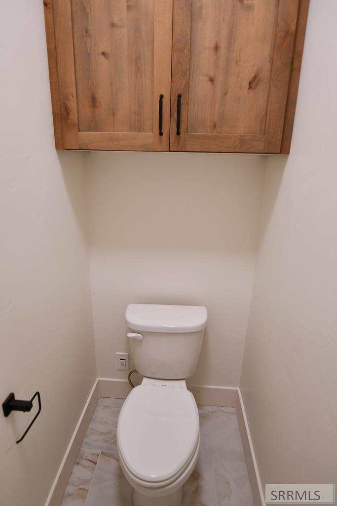 4143 East 206 North Rigby, ID 83442 - Photo 19 of 37 Primary Bathroom