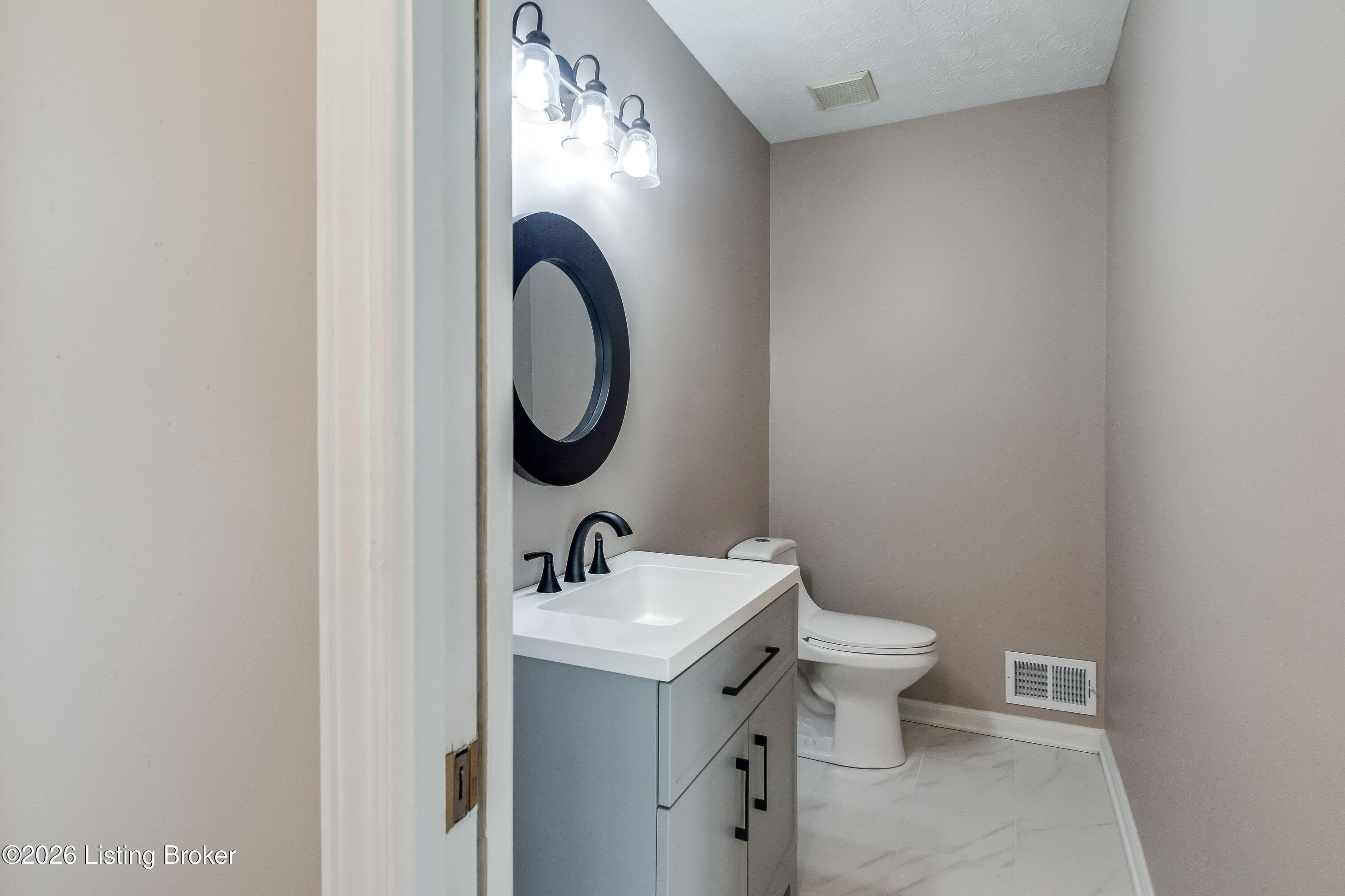 6710 Grandfield Road Louisville, KY 40258 - Photo 34 of 50 6710_Grandfield_Rd_40258_542