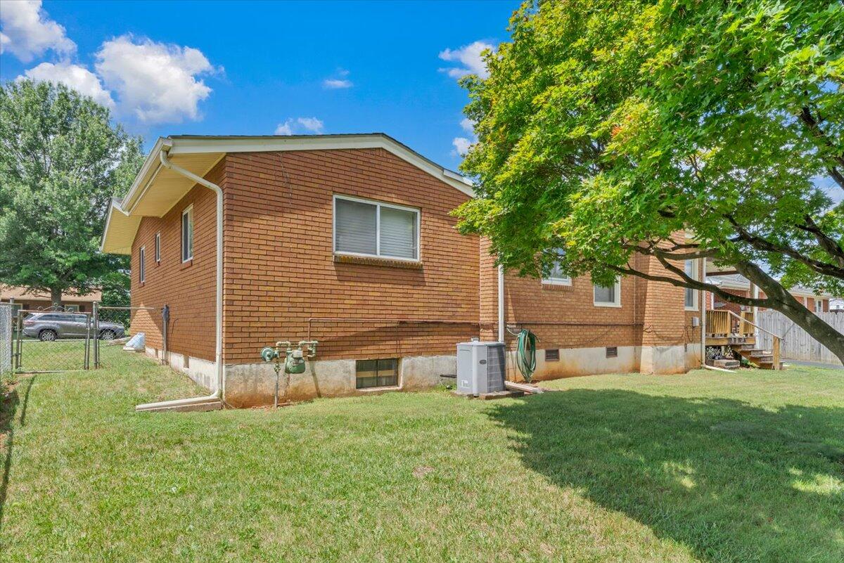 5531 Littleton Road Roanoke, VA 24012 - Photo 38 of 44 40-MIB06003