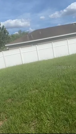 a view of a yard