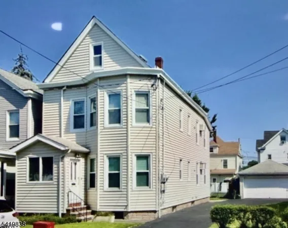 $2,700 | 240 East 1st Street, Clifton, NJ 07011