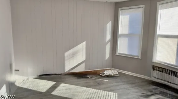 $2,700 | 240 East 1st Street, Clifton, NJ 07011