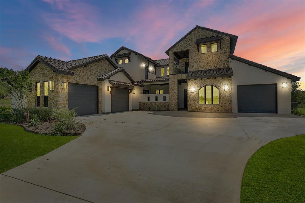 1012 Rio Lobo Trail, Laredo, TX 78046 Compass