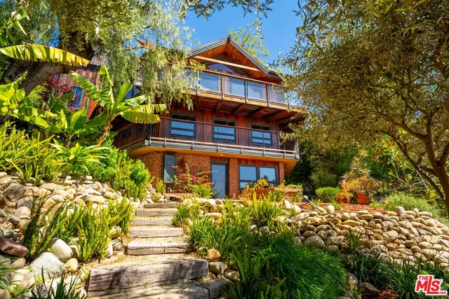 $2,250,000 | 440 Mariposa Drive, Ventura, CA 93001