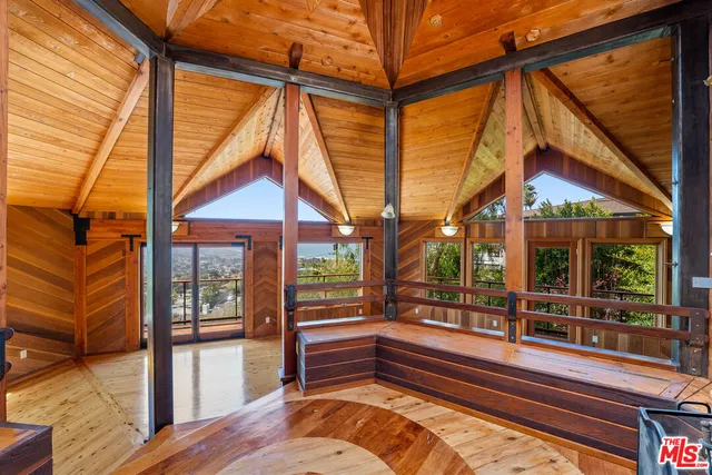 $2,250,000 | 440 Mariposa Drive, Ventura, CA 93001