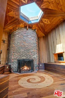 $1,999,999 | 440 Mariposa Drive, Ventura, CA 93001