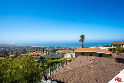 $1,999,999 | 440 Mariposa Drive, Ventura, CA 93001