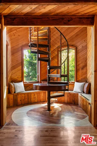 $2,250,000 | 440 Mariposa Drive, Ventura, CA 93001