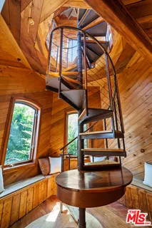 $1,999,999 | 440 Mariposa Drive, Ventura, CA 93001